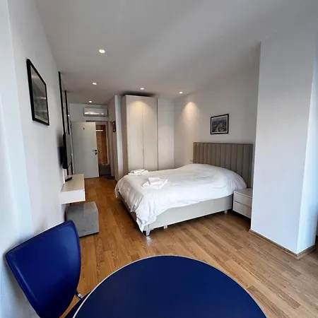 Eki Center Aparthotel 3*