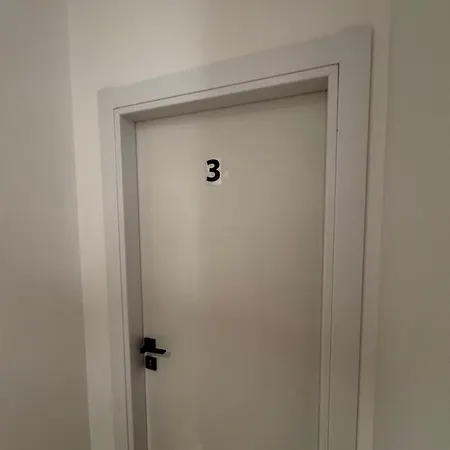 Aparthotel Eki Center 3*