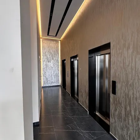 Eki Center Aparthotel 3*